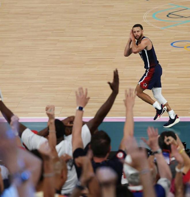 潇洒倒钩，C罗破门时的心率高达172bpm